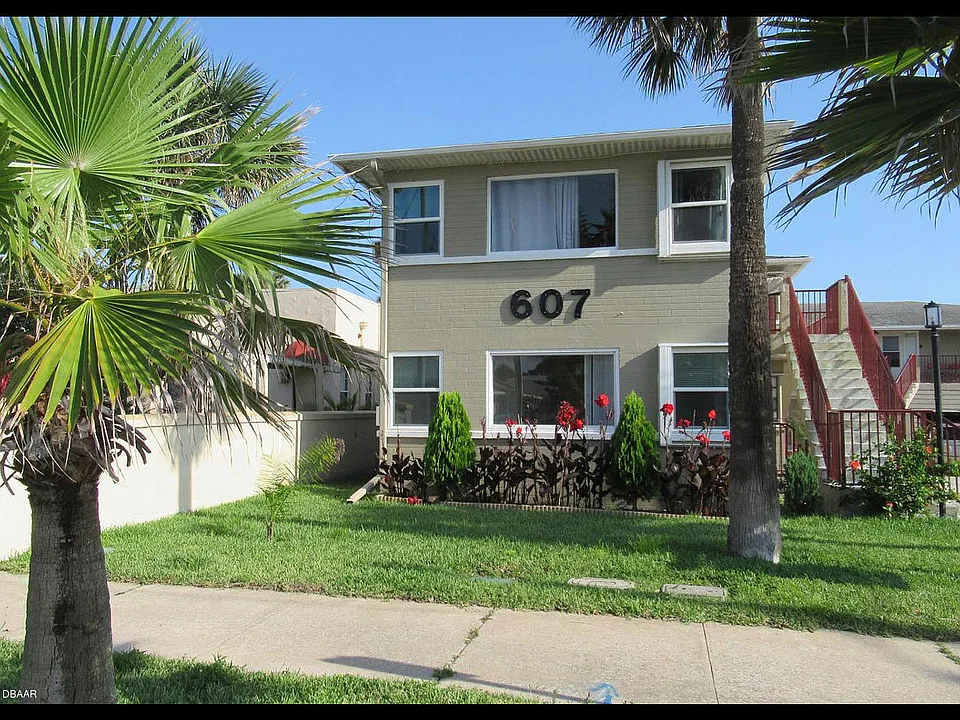607 Jessamine Blvd #2