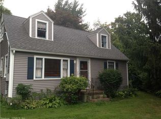 381 Twin Lakes Rd, North Branford, CT 06471