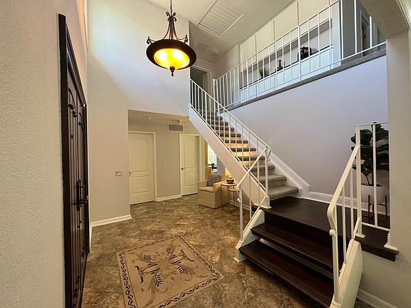 3rd image of 6440 Pelham Ct