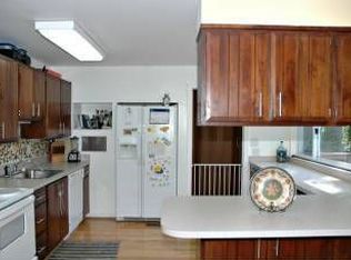10706 Bentley Ln, Kensington, MD 20895