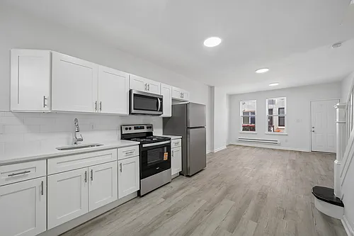 2212 Sears St Photo 1