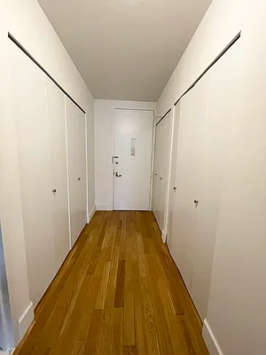 Rented by NY Living Solutions | media 23