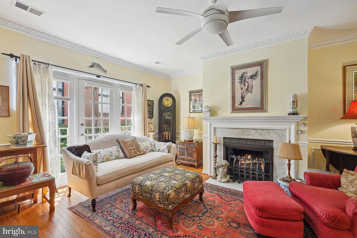 2 bed, 1.5 bath, 1200 sqft, $3,995 — Photo 3