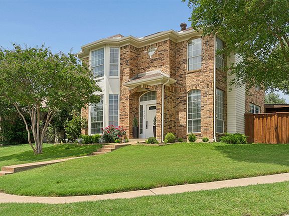 2nd image of 672 Raintree Cir