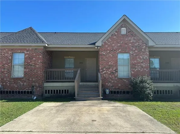 301 Bella Sera Ln, Slidell, LA 70461