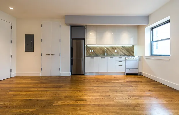 Rented by Nooklyn NYC LLC | media 125