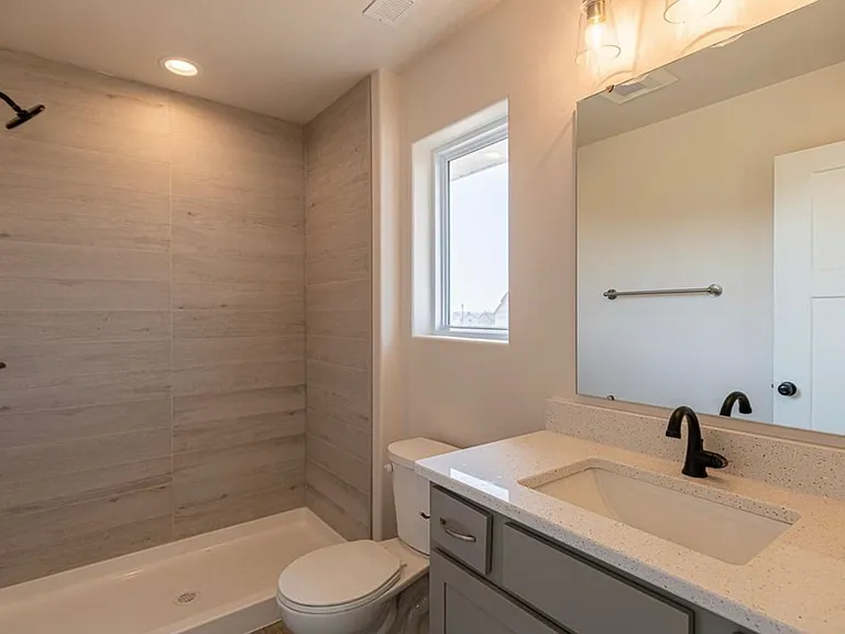 1172 Dahnovan Dr — Photo 15