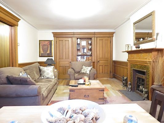 2nd image of 410 4th St #1
