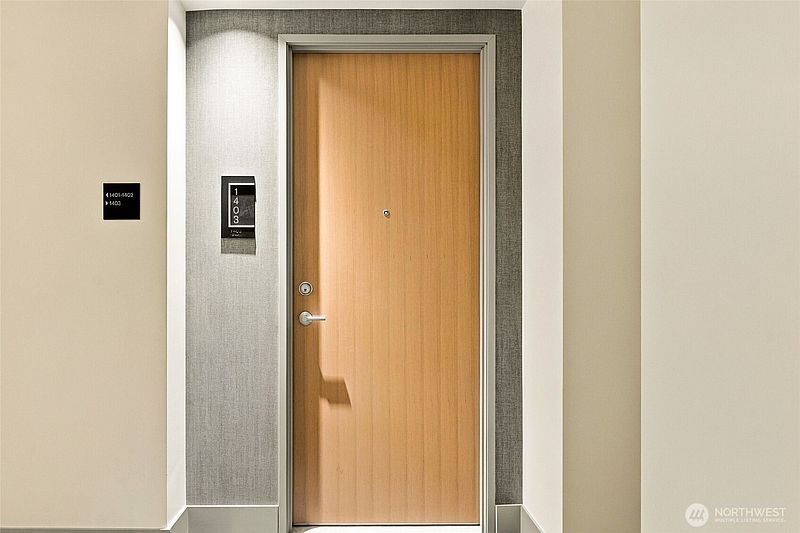 2nd image of 2510 6th Avenue #1403