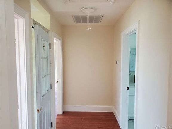 2nd image of 529 Maple Ave #2-F