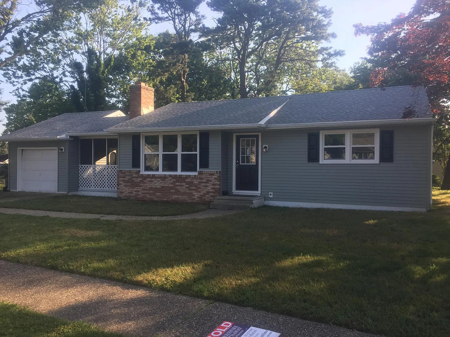 2 bed, 900 sqft, $2,300 — Photo 1
