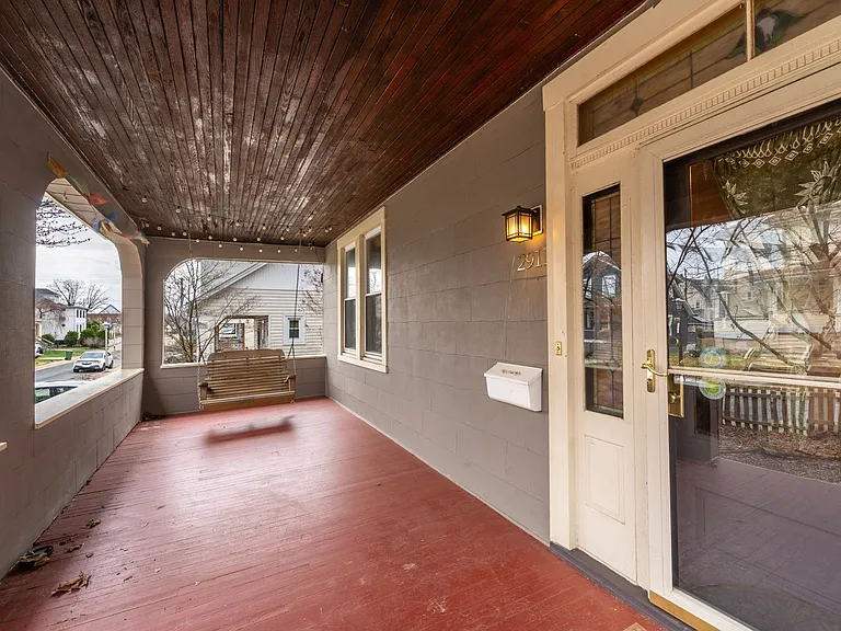 2911 Shirey Ave — Photo 2
