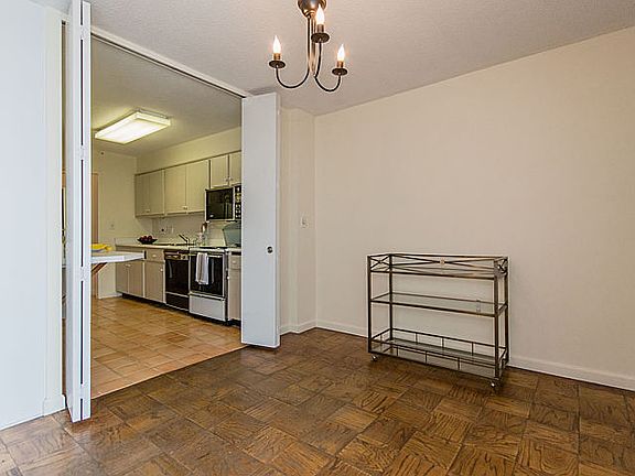 5th image of 50 Longwood Ave APT 614