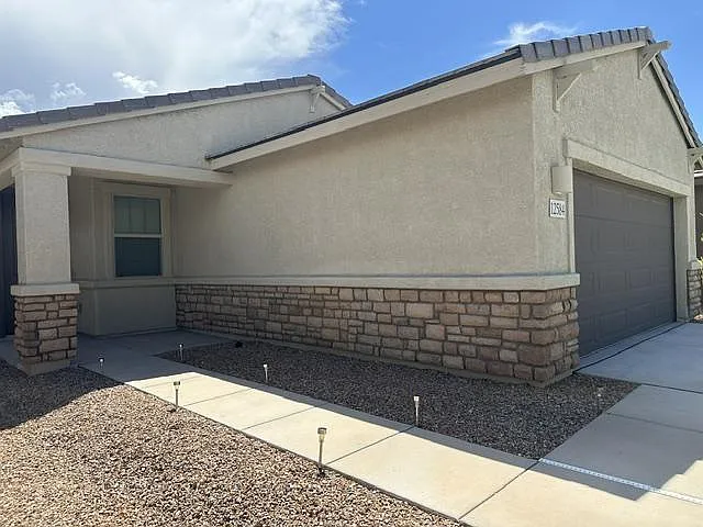 12584 E Caden Dr