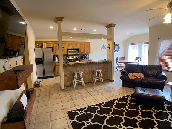 3rd image of 4009 Thorn Burn Pl