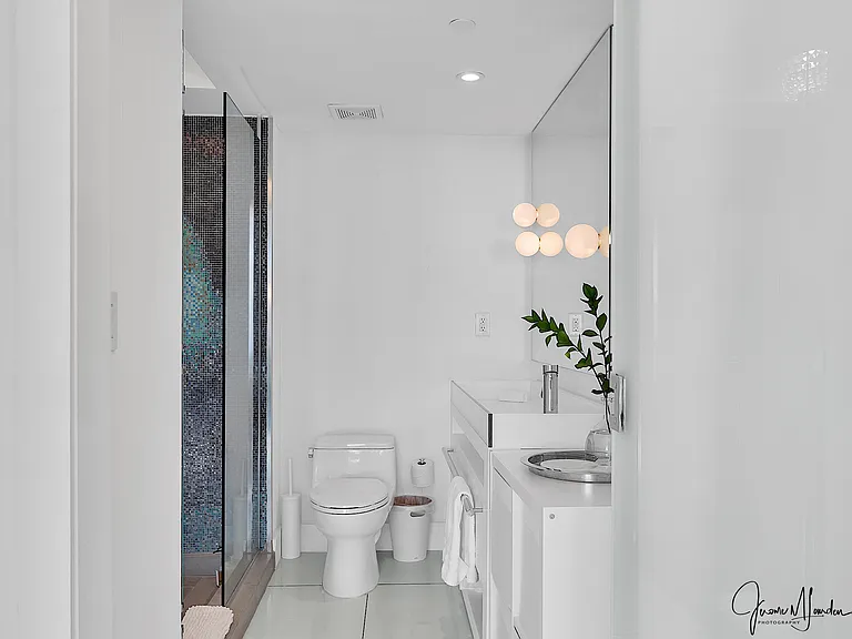 1100 West Ave #1102 — Photo 37