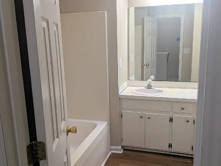 3801 Sterling Pointe Dr #R6 — Photo 5