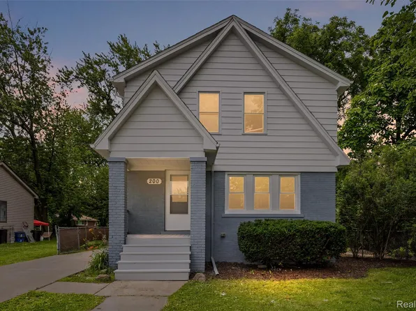 200 Alice Ave, Bloomfield Hills, MI 48302