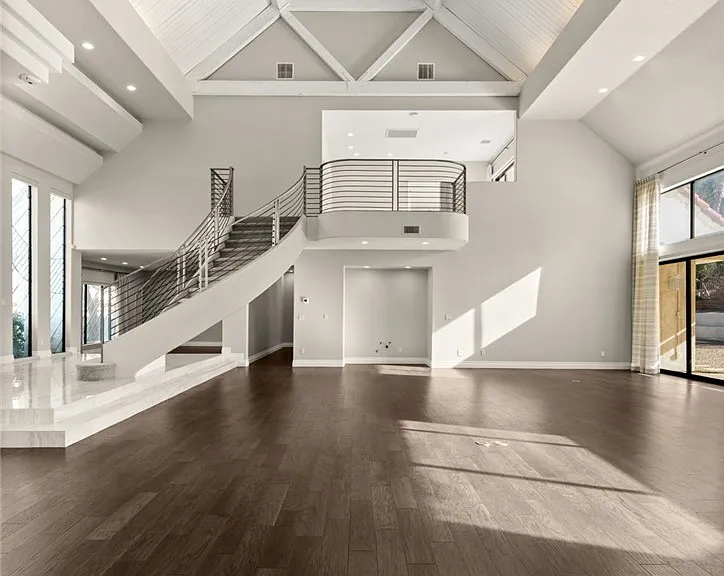 13 Dovetail Cir — Photo 9