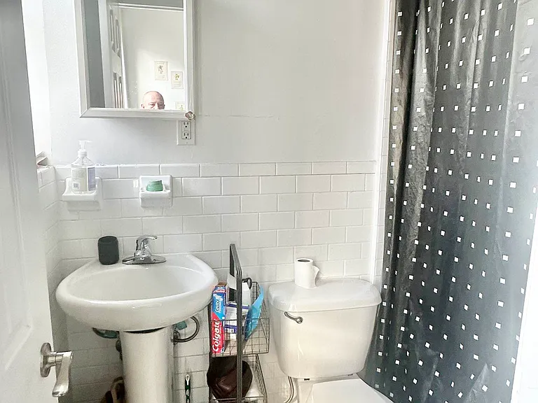 235 E 4th St #5C — Photo 5