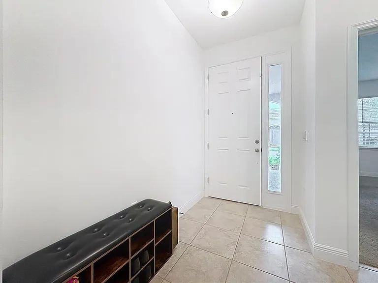 792 Hyperion Dr — Photo 5