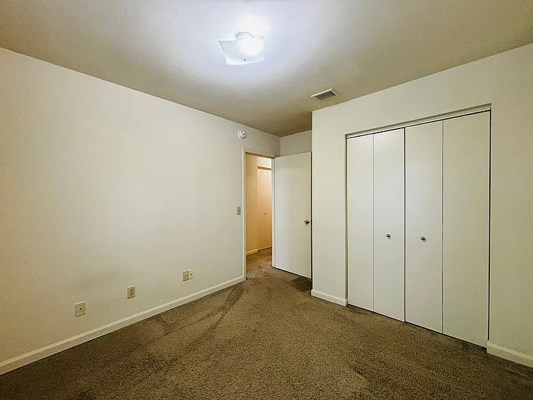 208 Pheasant Run Dr — Photo 15