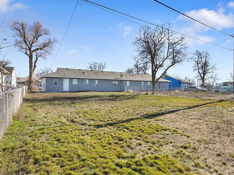 1314 Pershing Rd — Photo 20
