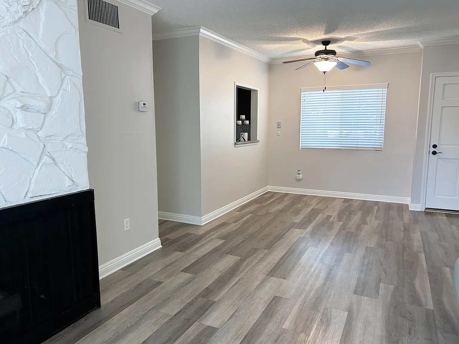 Park Broadway Apartments — Photo 1