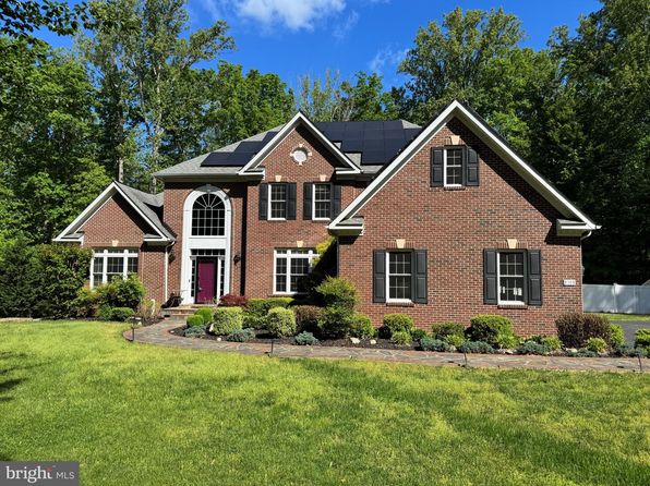 8108 Spruce Valley Ln, Clifton, VA 20124