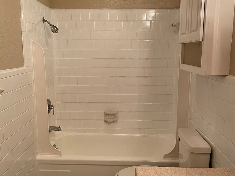Tara Apartments — Photo 41