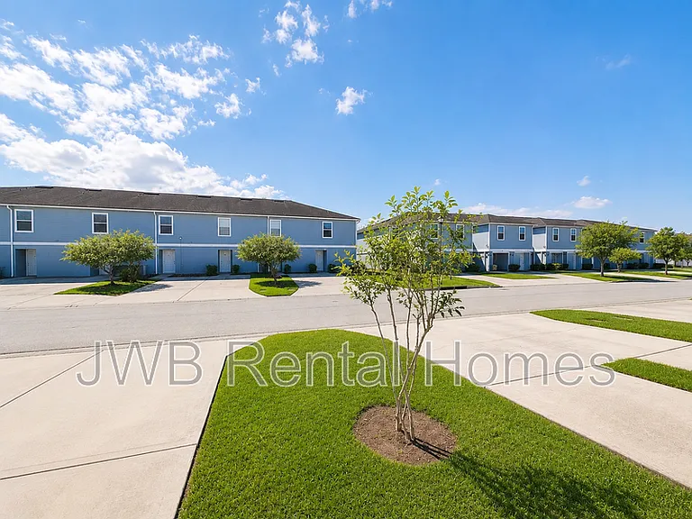 8443 McGirts Village Ln — Photo 8