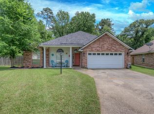 108 Olive St, Haughton, LA 71037