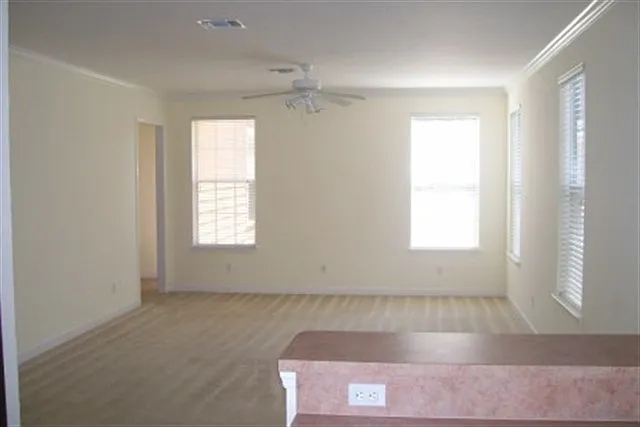 4239 Raleigh Way — Photo 8