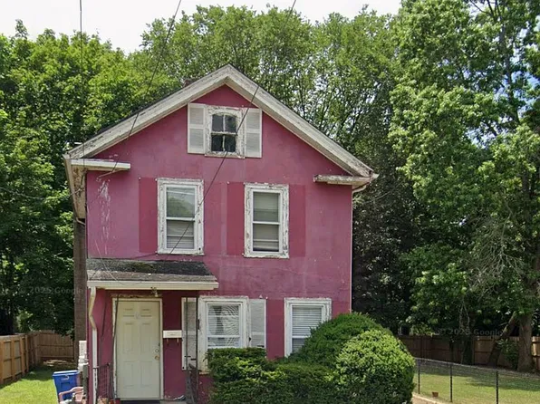 38 Dudley St, Hamden, CT 06517