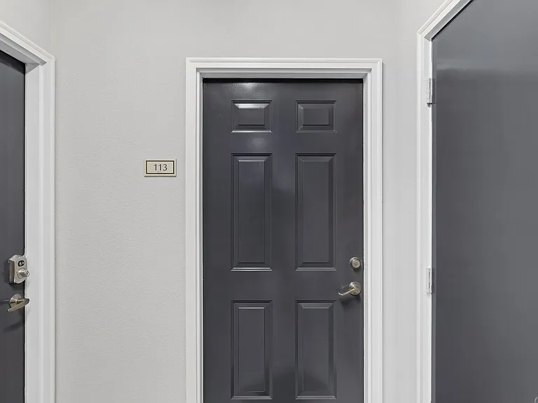 61Ninety West — Photo 17