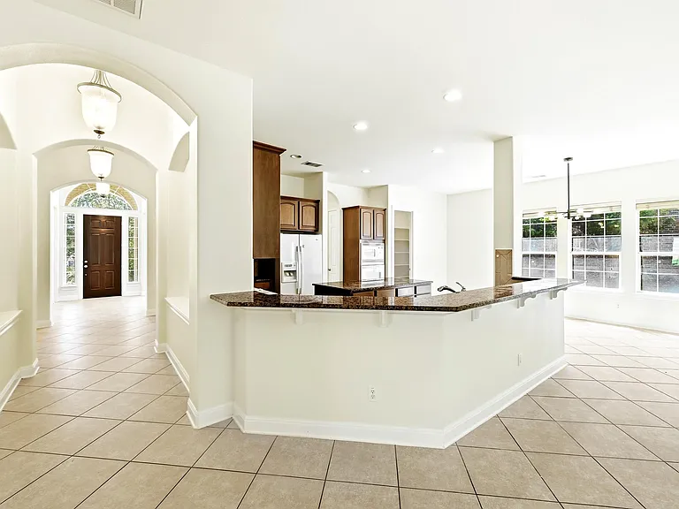 201 Varco Dr — Photo 7