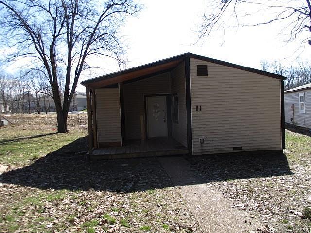1st image of 11 Wintergreen Dr
