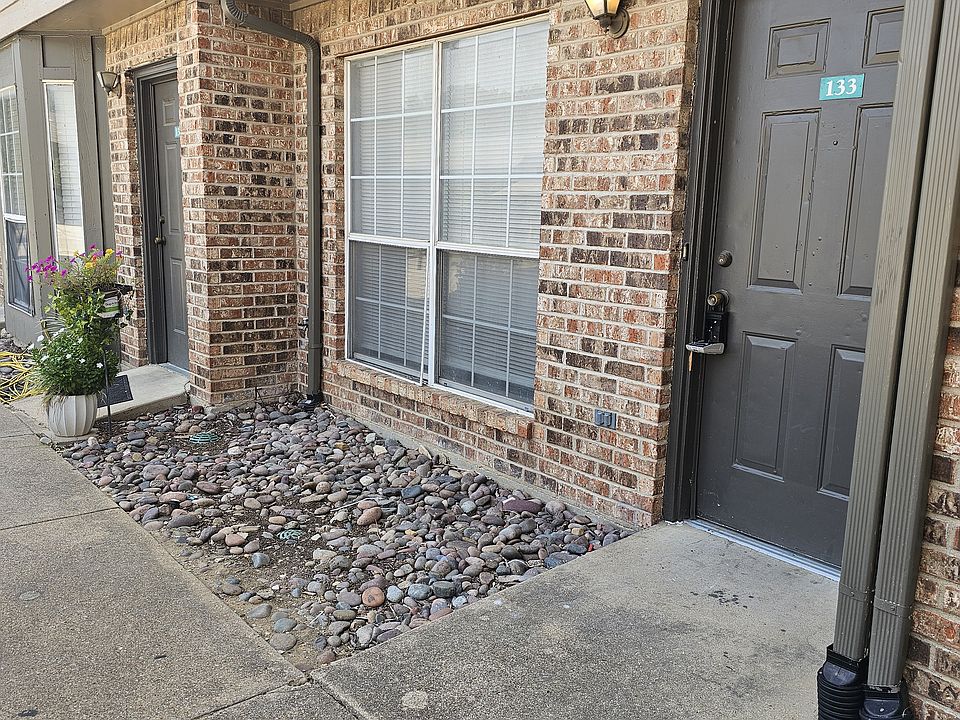 1st image of 4002 W Pioneer Dr