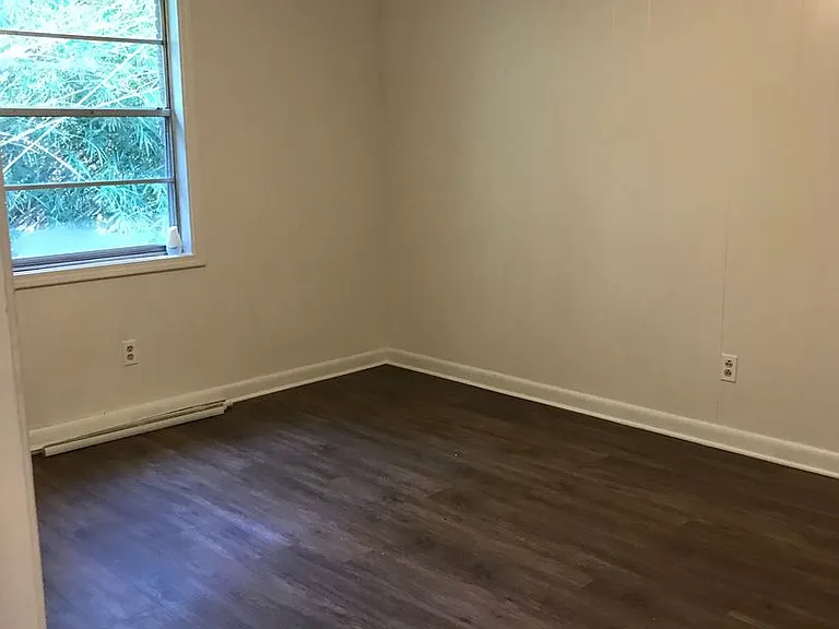 318 Porter Ave — Photo 12