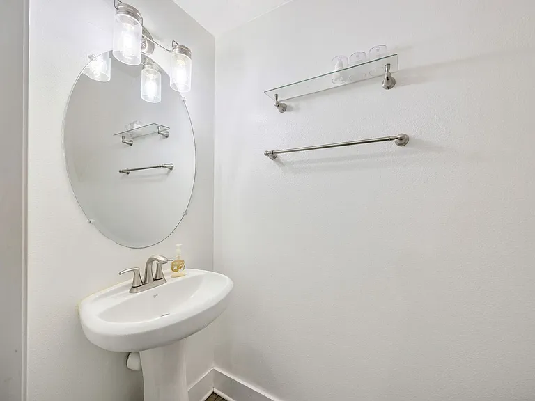 4427 Barnstead Dr — Photo 13