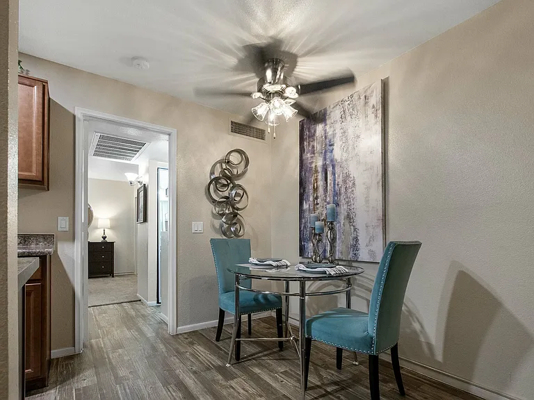 Cimarron Apartments
