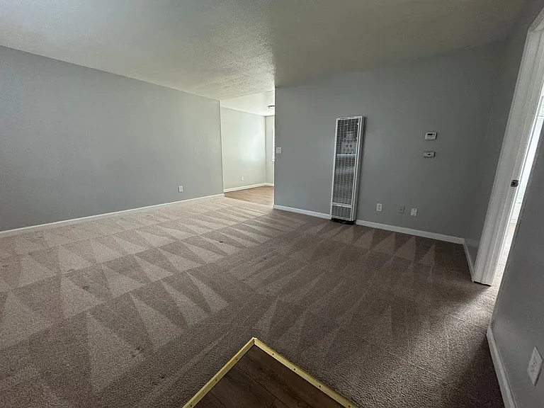 665 Kirkland Dr — Photo 12