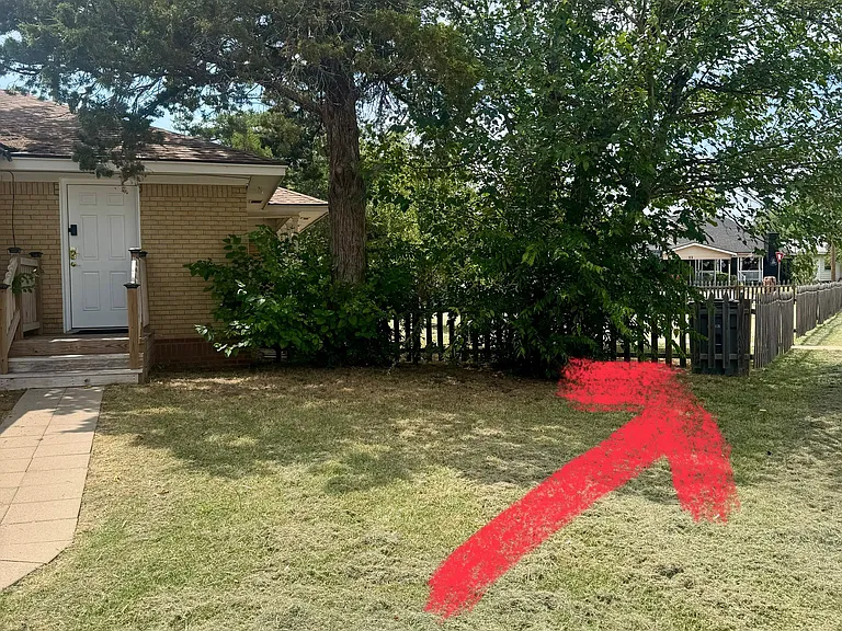 18 NW 26th St — Photo 3