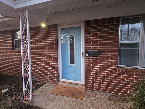 2nd image of 18 Kaye Ln