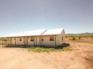 1102 Lechuguilla Ln, Alpine, TX 79830