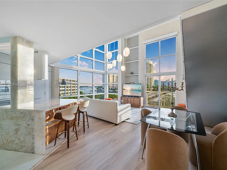 1701 Sunset Harbour Dr #L501 — Photo 12