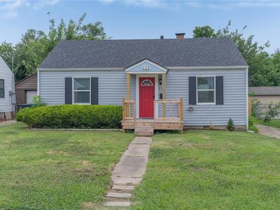 222 W Ercoupe Dr, Midwest City, OK, 73110