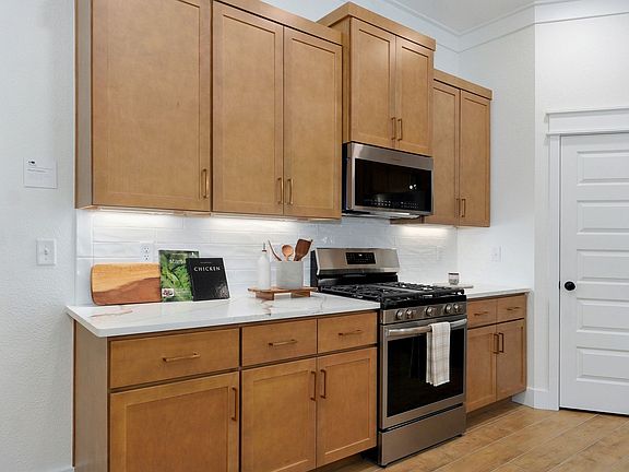 7th image of this home
