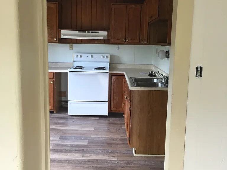 246 S Windsor St #2 — Photo 16
