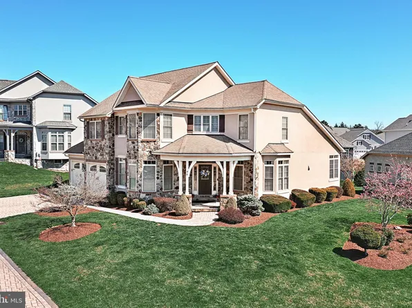 96 Garrison Falls Dr, Gettysburg, PA 17325